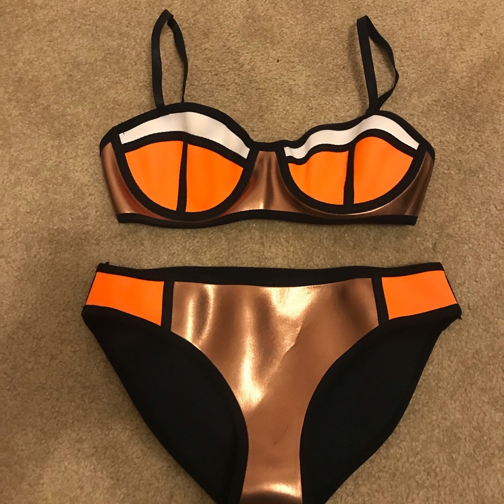 NWOT Cute Bikini Set